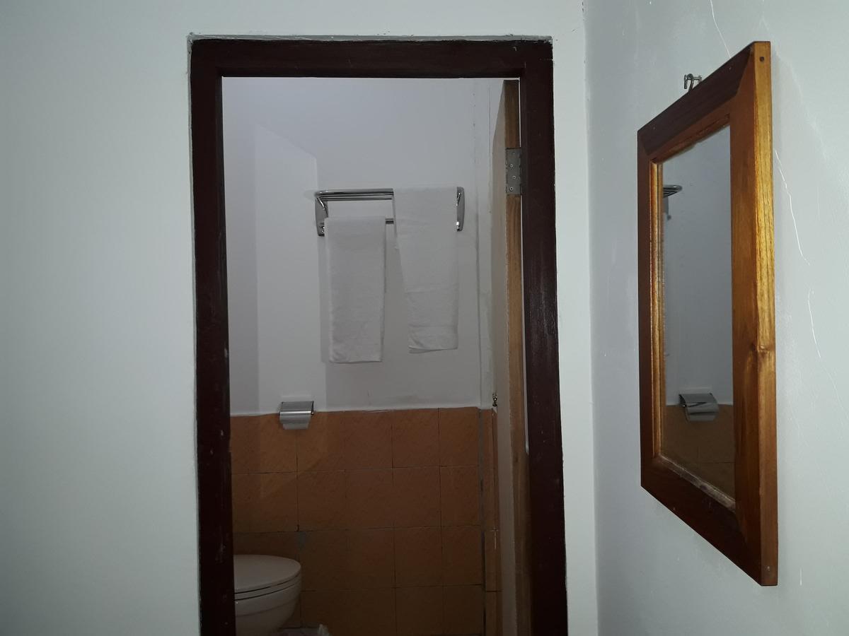 The Teuz B&B Labuan Bajo Exterior foto