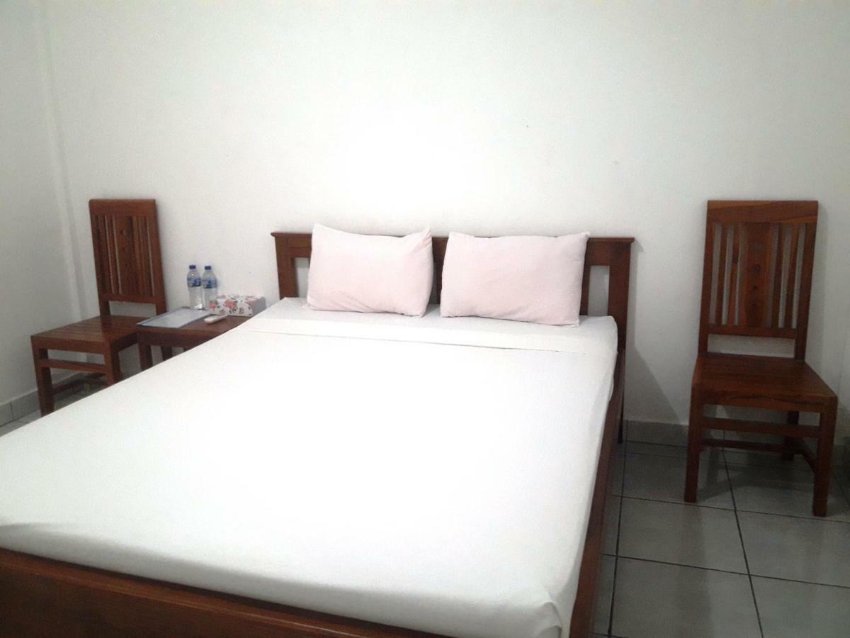 The Teuz B&B Labuan Bajo Exterior foto